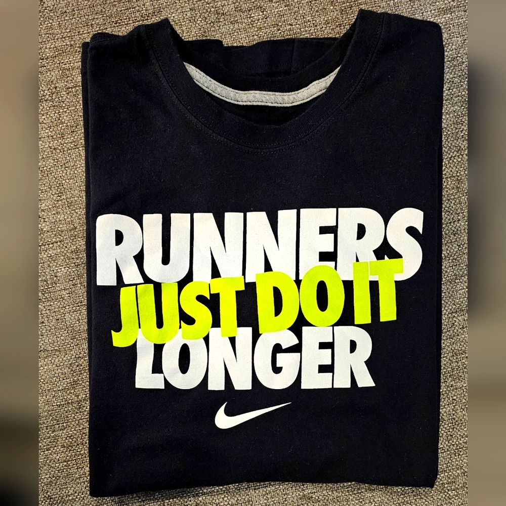 Nike medium t-shirt